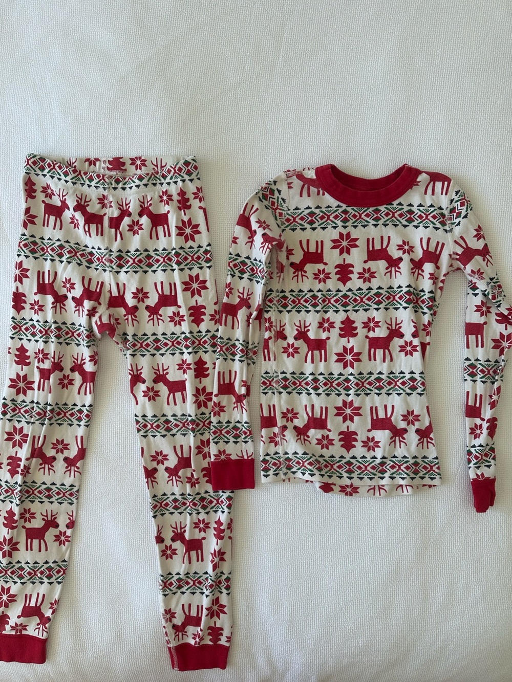 Hanna Andersson Red and Cream Holiday Reindeer Pajama Set - kids 10, 140cm